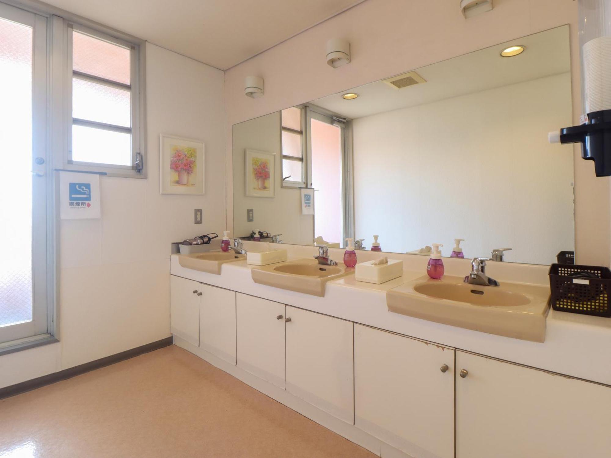 Business Hotel Nishikiryu ภายนอก รูปภาพ